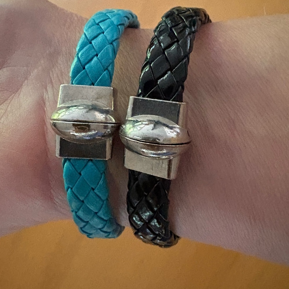 *NWOT*Leather Magnetic Clasp Charm Bracelets - Picture 2 of 9